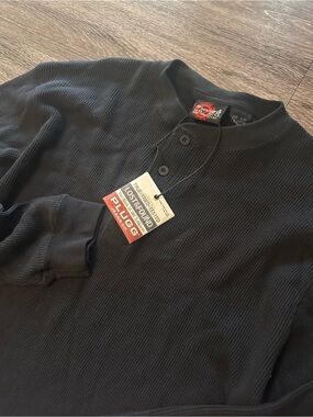 Plugg Jeans Co. Lost & Found Men's Black Long Sleeve Henley Knit T-Shirt M NWT